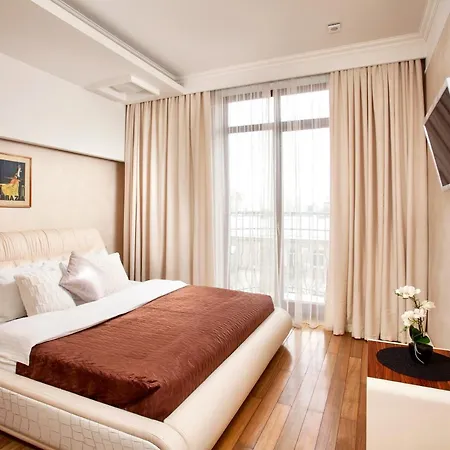 Park Apartment